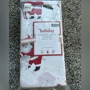Heritage Santa Organic Toddler Sheet Set